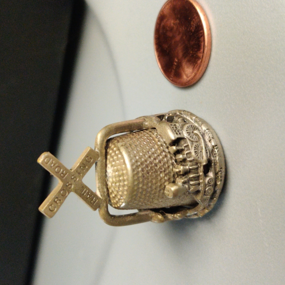 Nicholas Gosh pewter railroad moving thimble